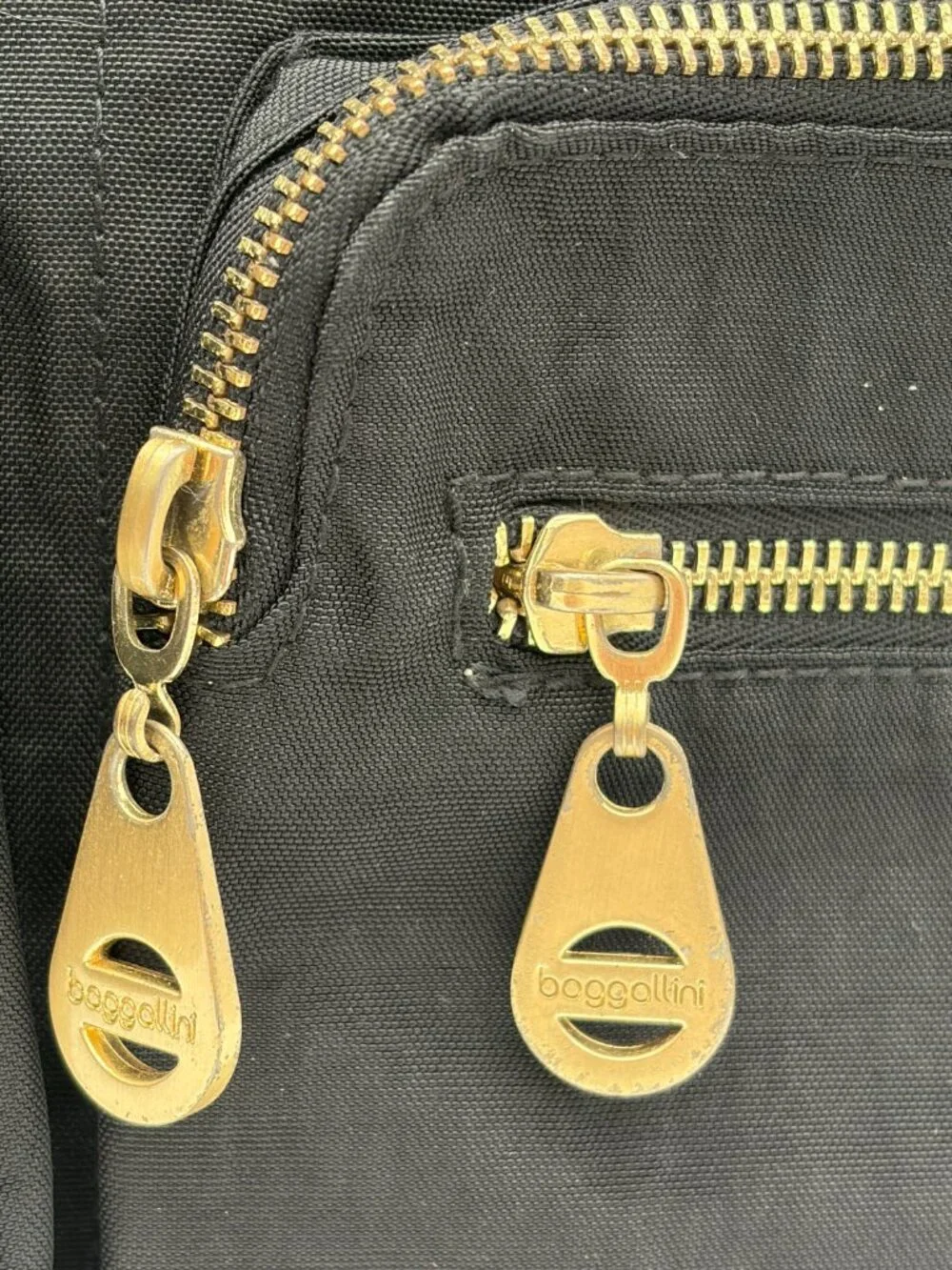 Baggallini San Marino Satchel Black Nylon Travel Tote Bag Gold Hardware Turnlock